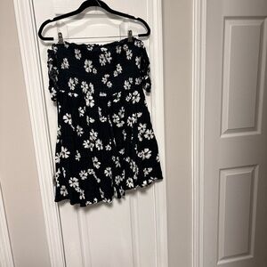 American Eagle Outfitters off the shoulder Black and White Patterned dress